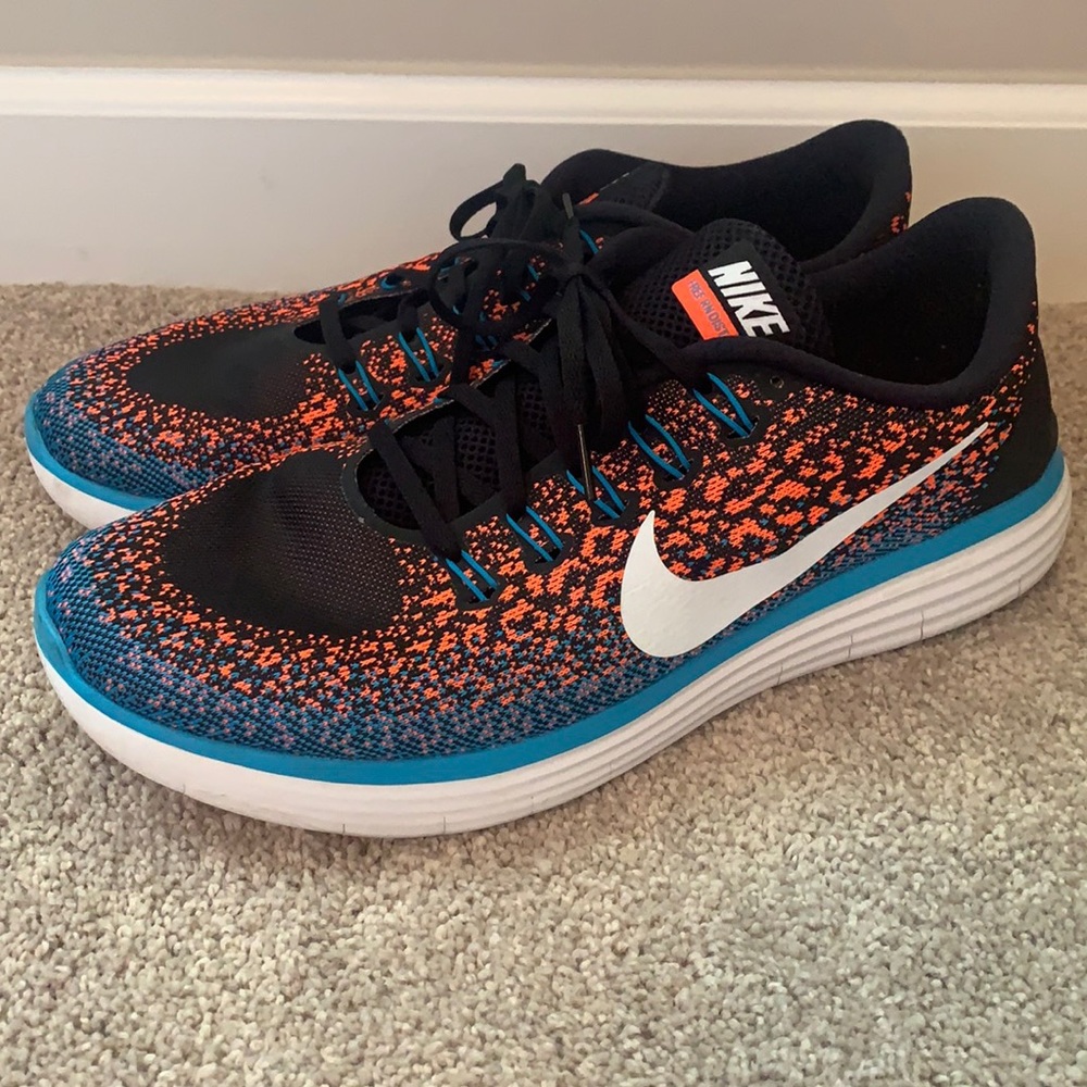 Men’s Nike Running Shoe, Size 13